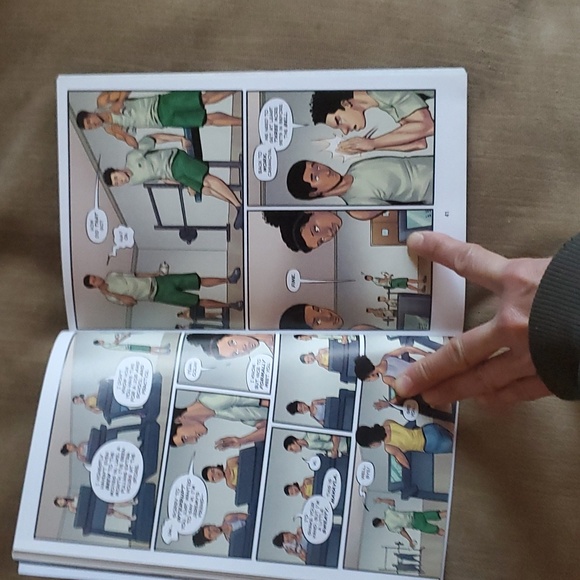 NWOT COLIN KAEPERNICK CHANGE THE GAME - Picture 3 of 10